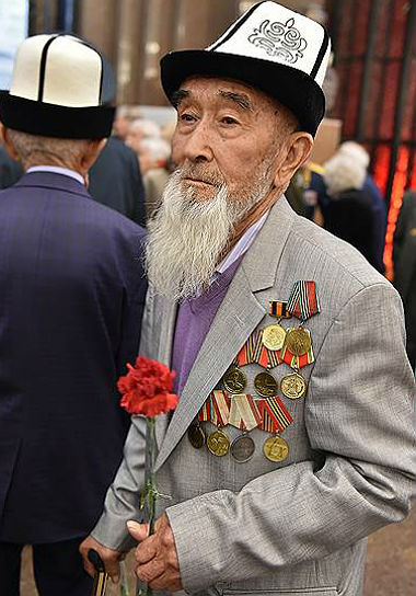 Арзыкул Мамарасулов после войны вернулся в Киргизию и руководил колхозом