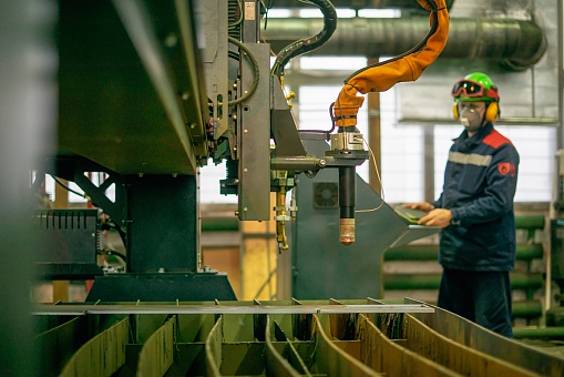 Чусовской завод ОМК приобрел высокоточное оборудование для изготовления штампов для рессорного производства